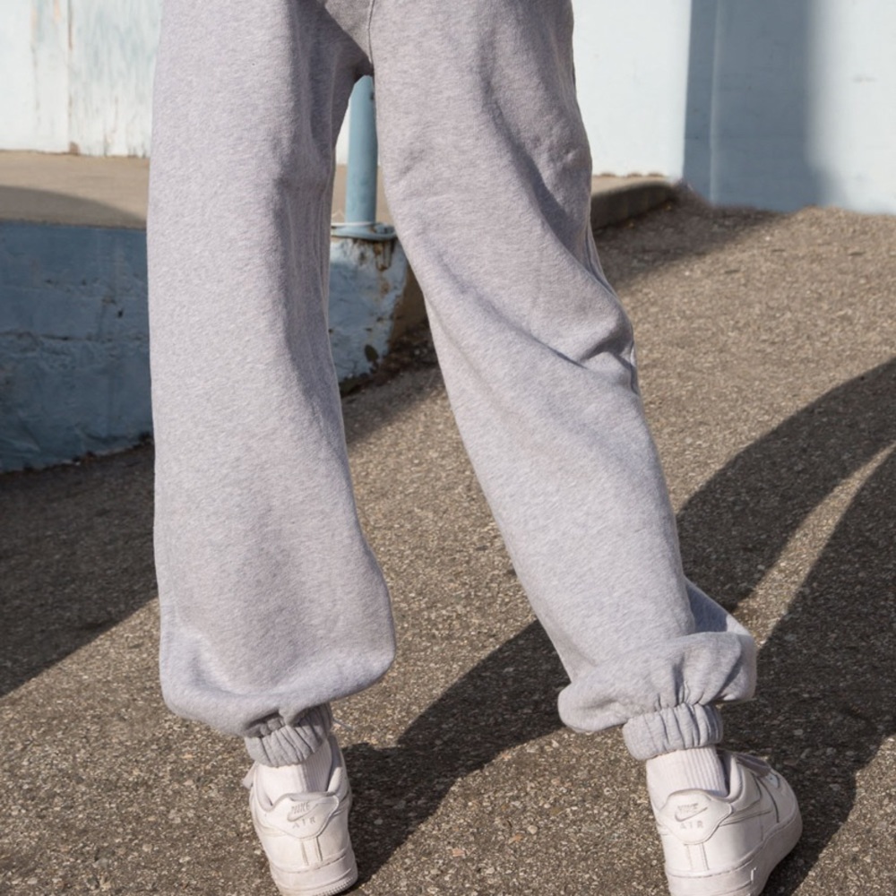 Brandy Melville (John Galt) Grey Rosa Sweatpants